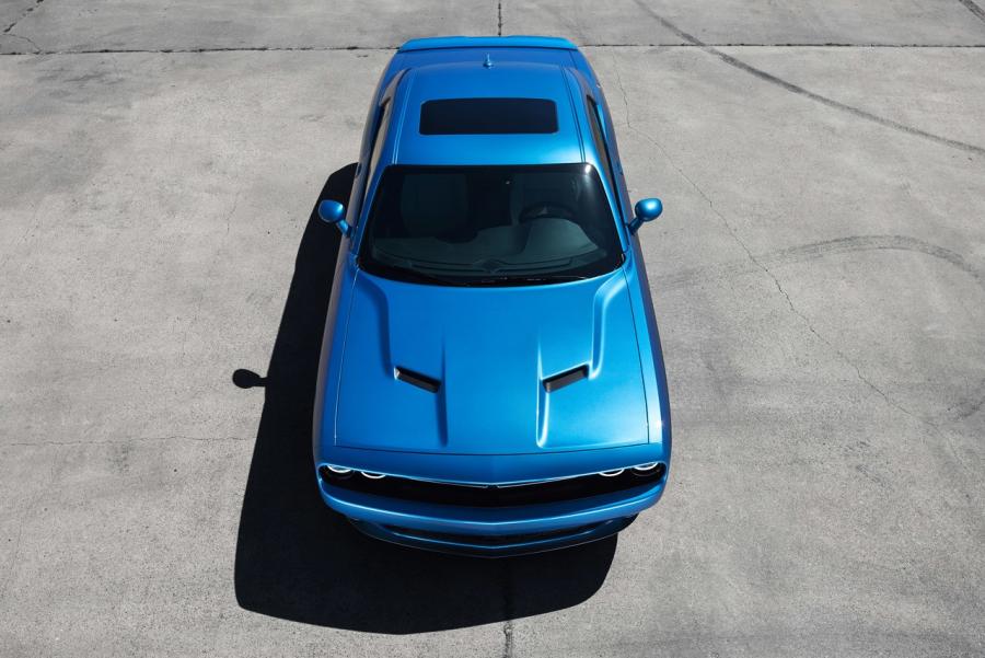  Dodge Challenger SXT 2015 года  (фото 32 из 59)